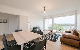 Stylish Flat In Paris Suburbs